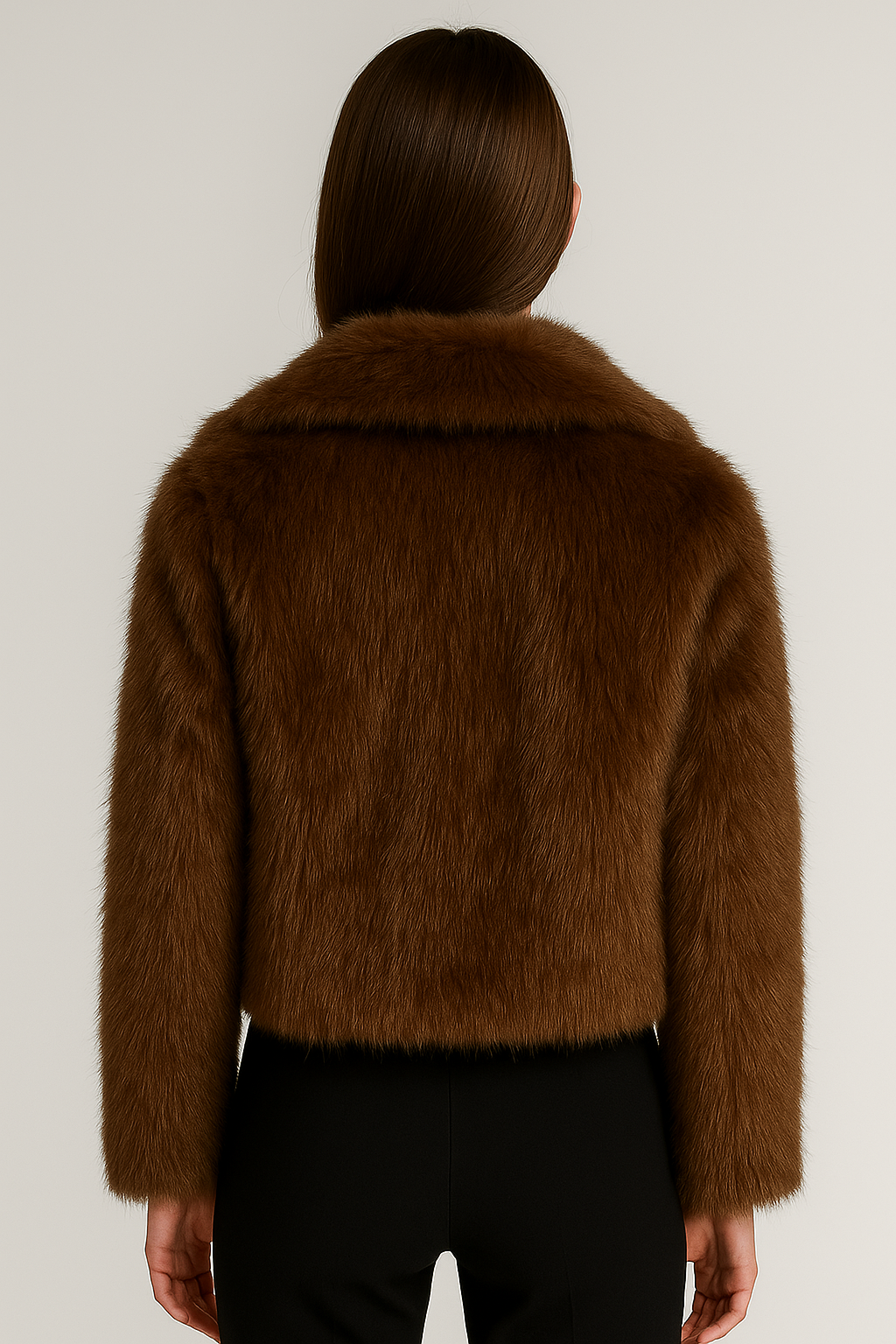 Damesjas van imitatiebont in kort model met reverskraag – bruin