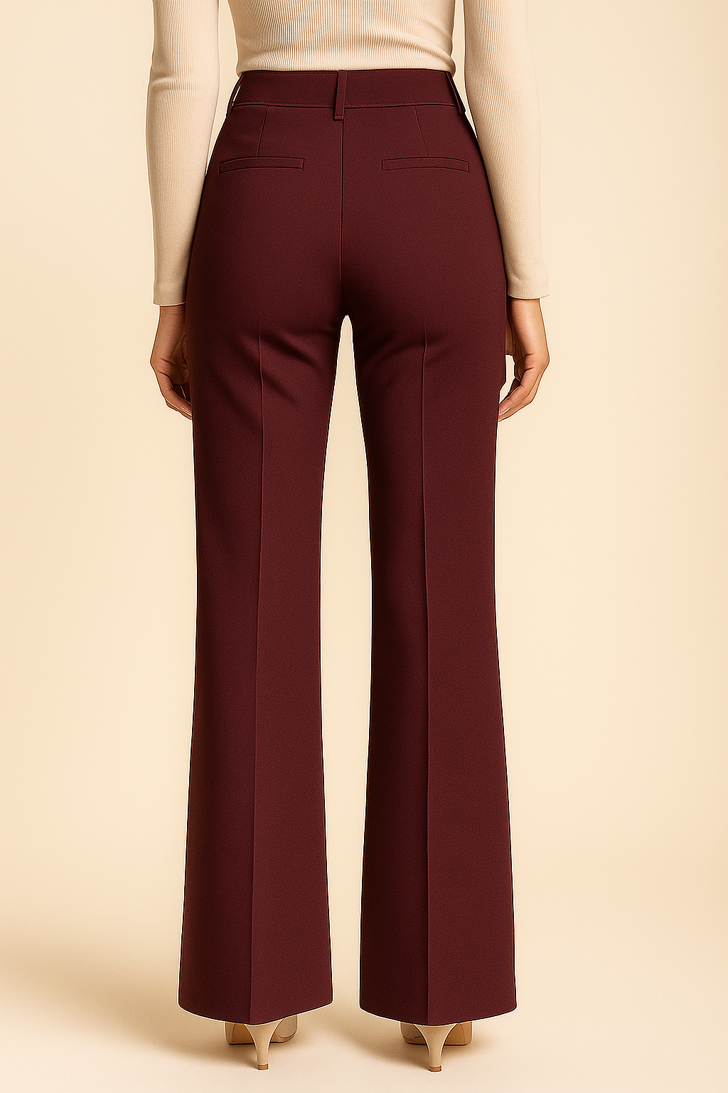 Damesbroek met hoge taille en wijde pijpen in bordeauxrood